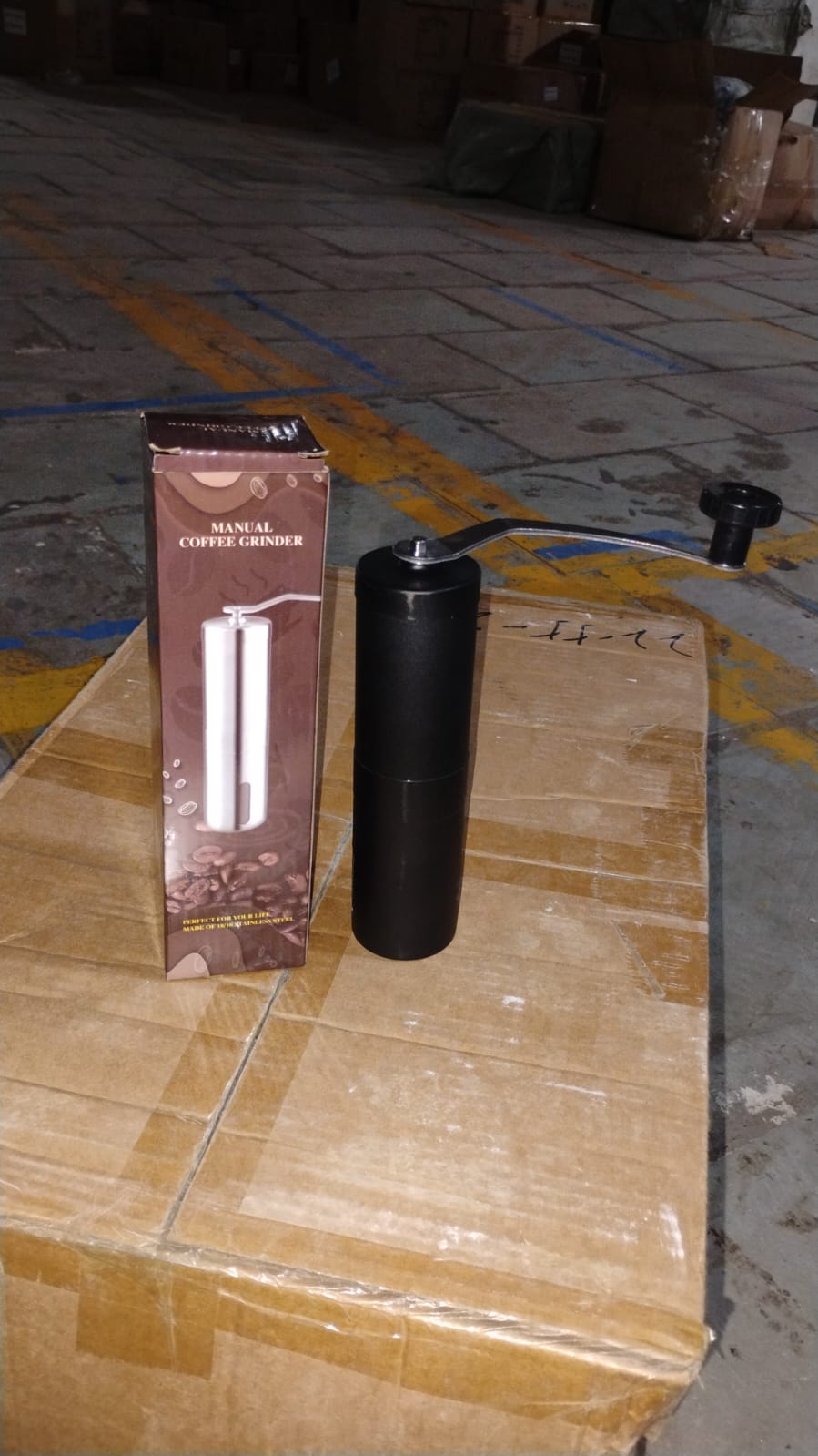 Portable Stainless Steel Manual Coffee Grinder (1 Pc) Portable Stainless Steel Manual Coffee Grinder (1 Pc)